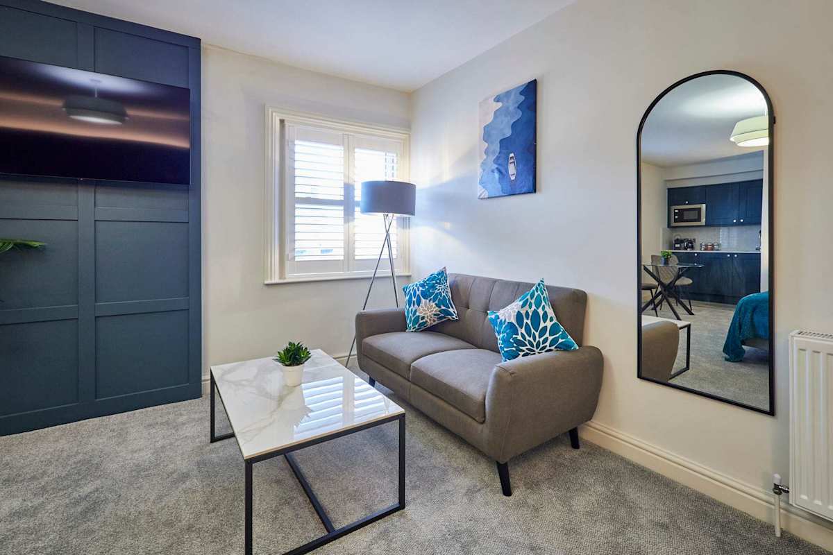 The Langley Hotel, Apartment 8 – photo 11