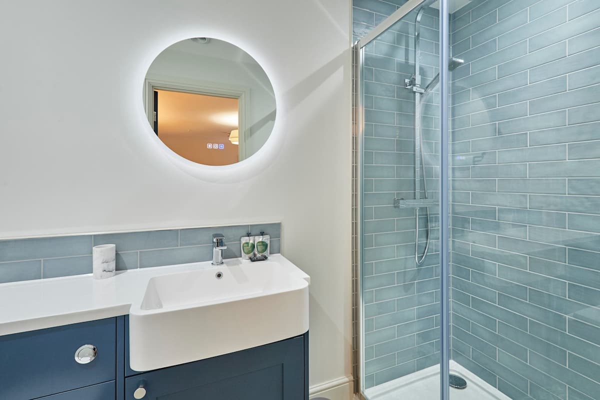 The Langley Hotel, Apartment 8 – photo 15