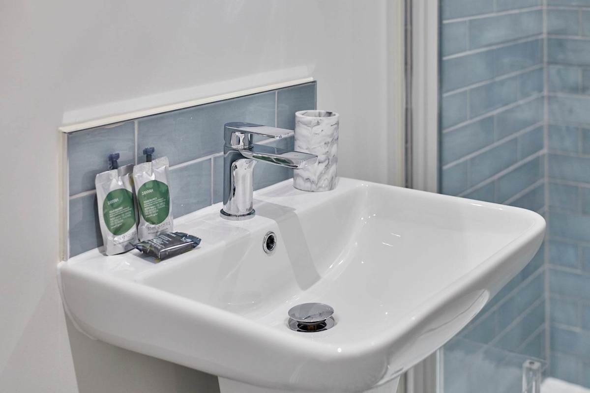 The Langley Hotel, Apartment 9 – photo 16