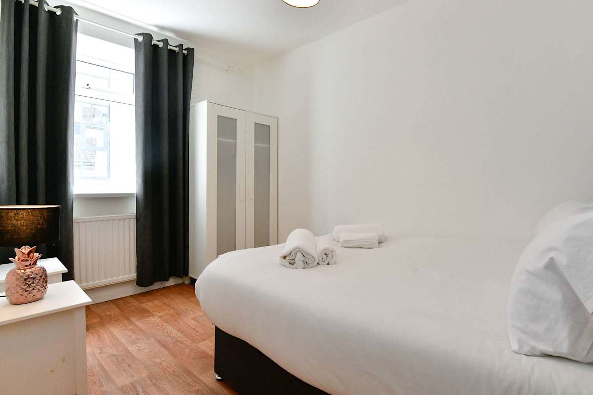 Oxford Street House – photo 21
