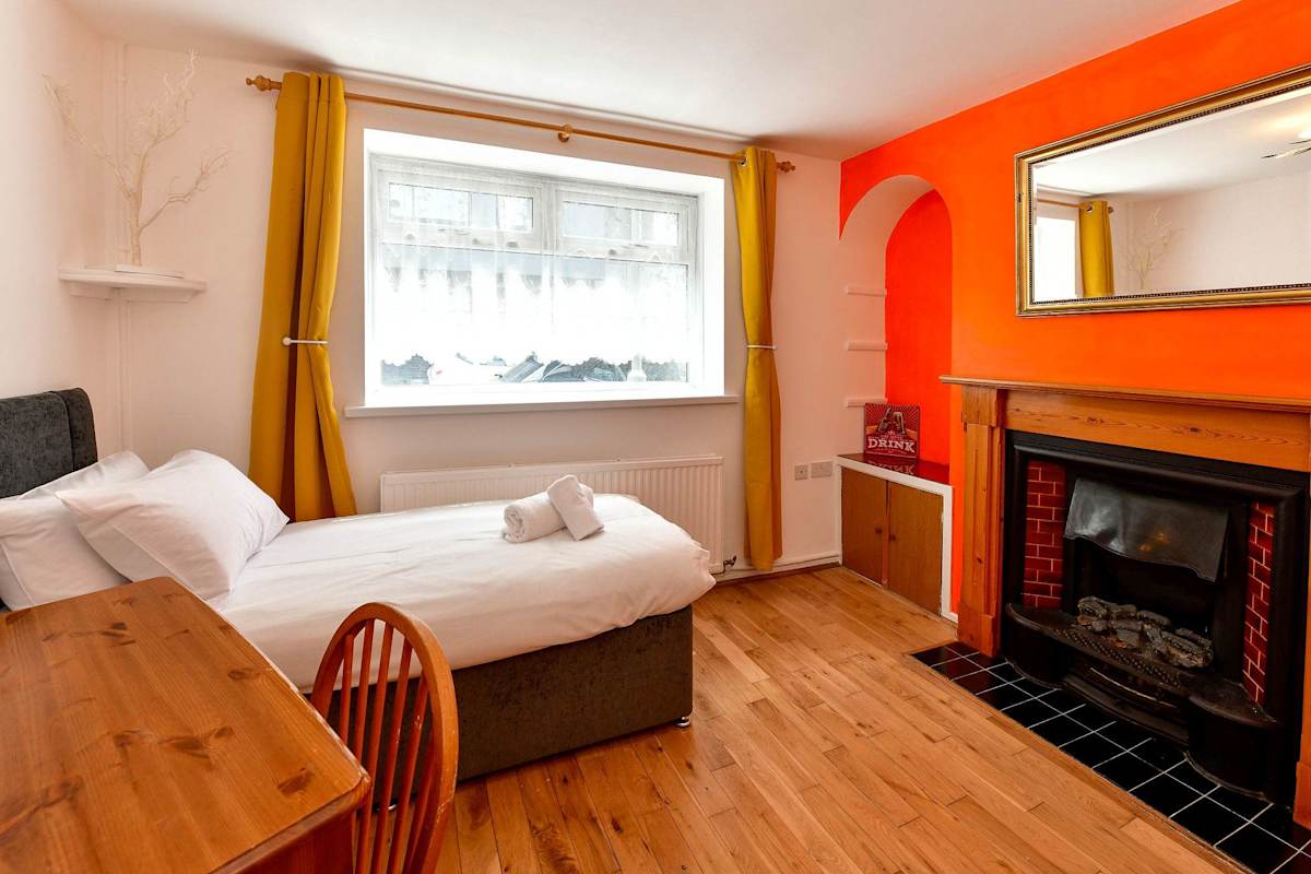 Oxford Street House – photo 4