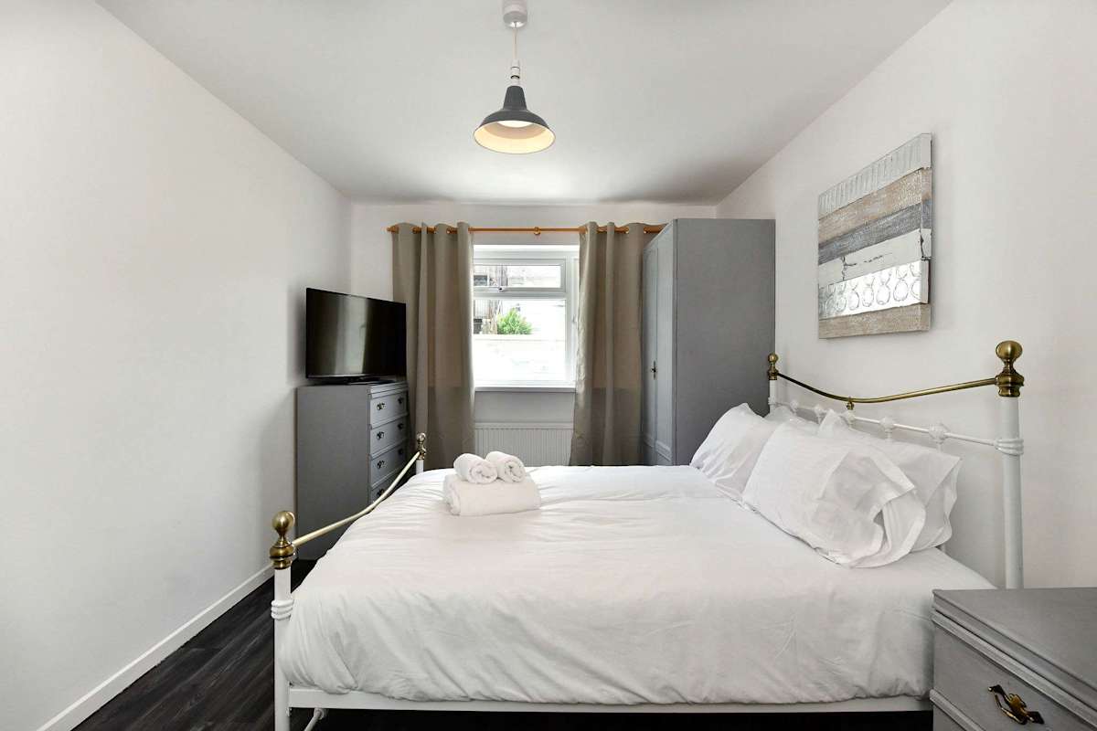 Oxford Street House – photo 23