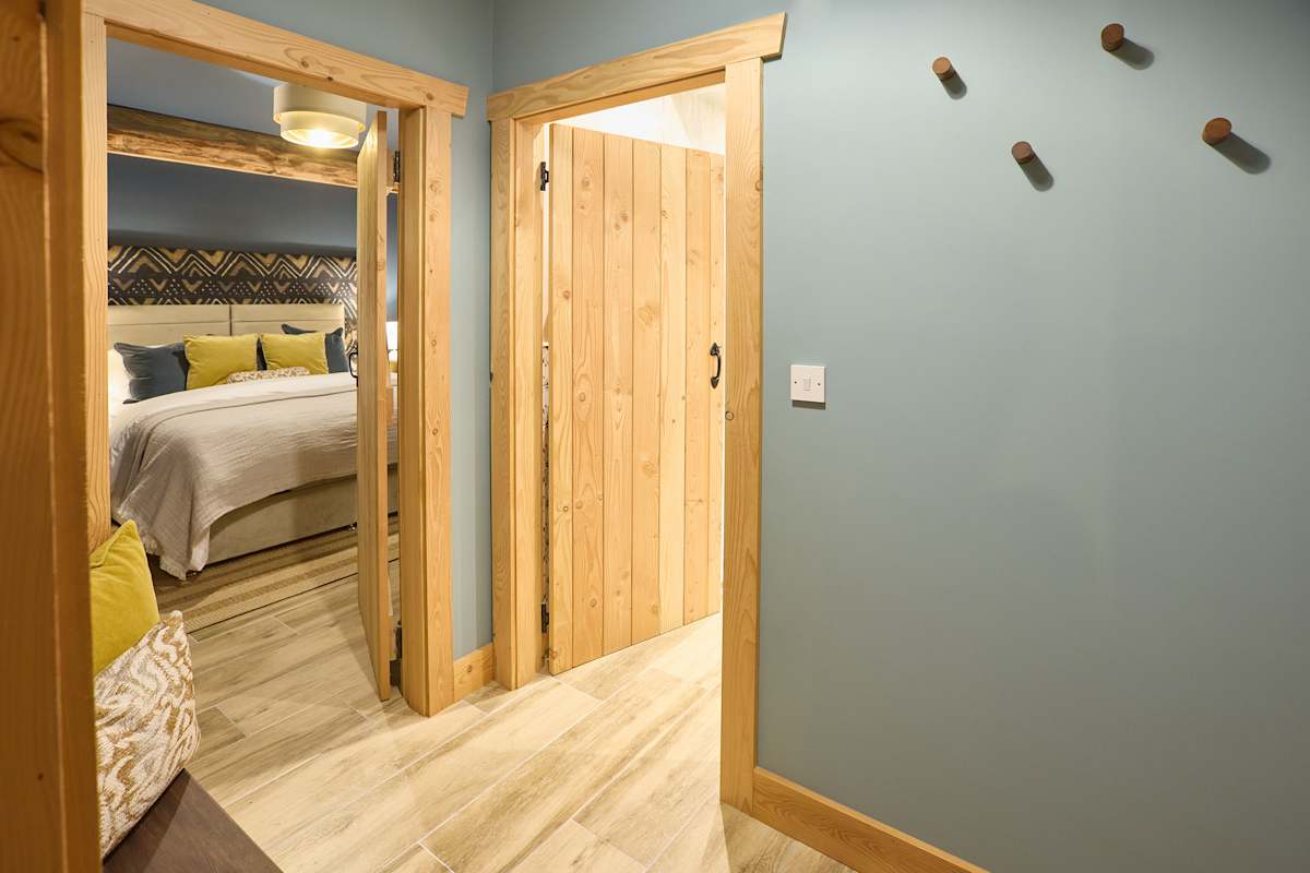 Cabin on the Loch – photo 18