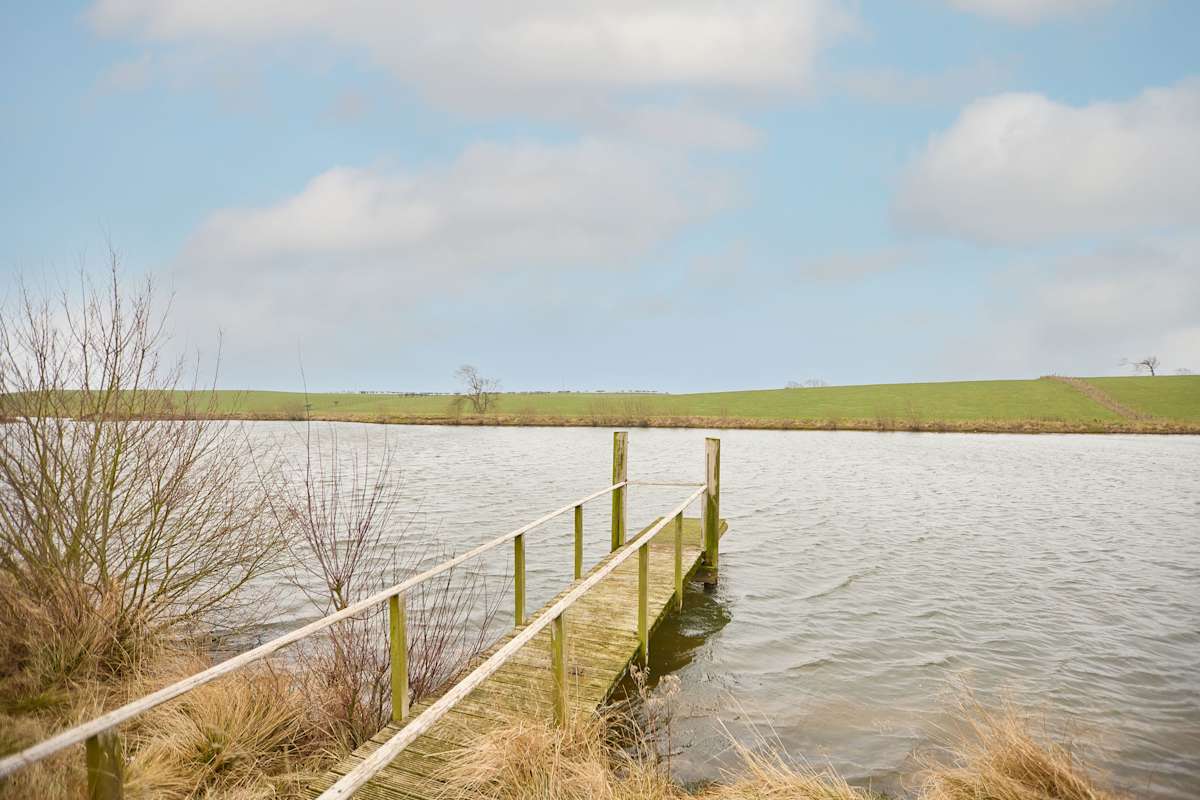 Cabin on the Loch – photo 28