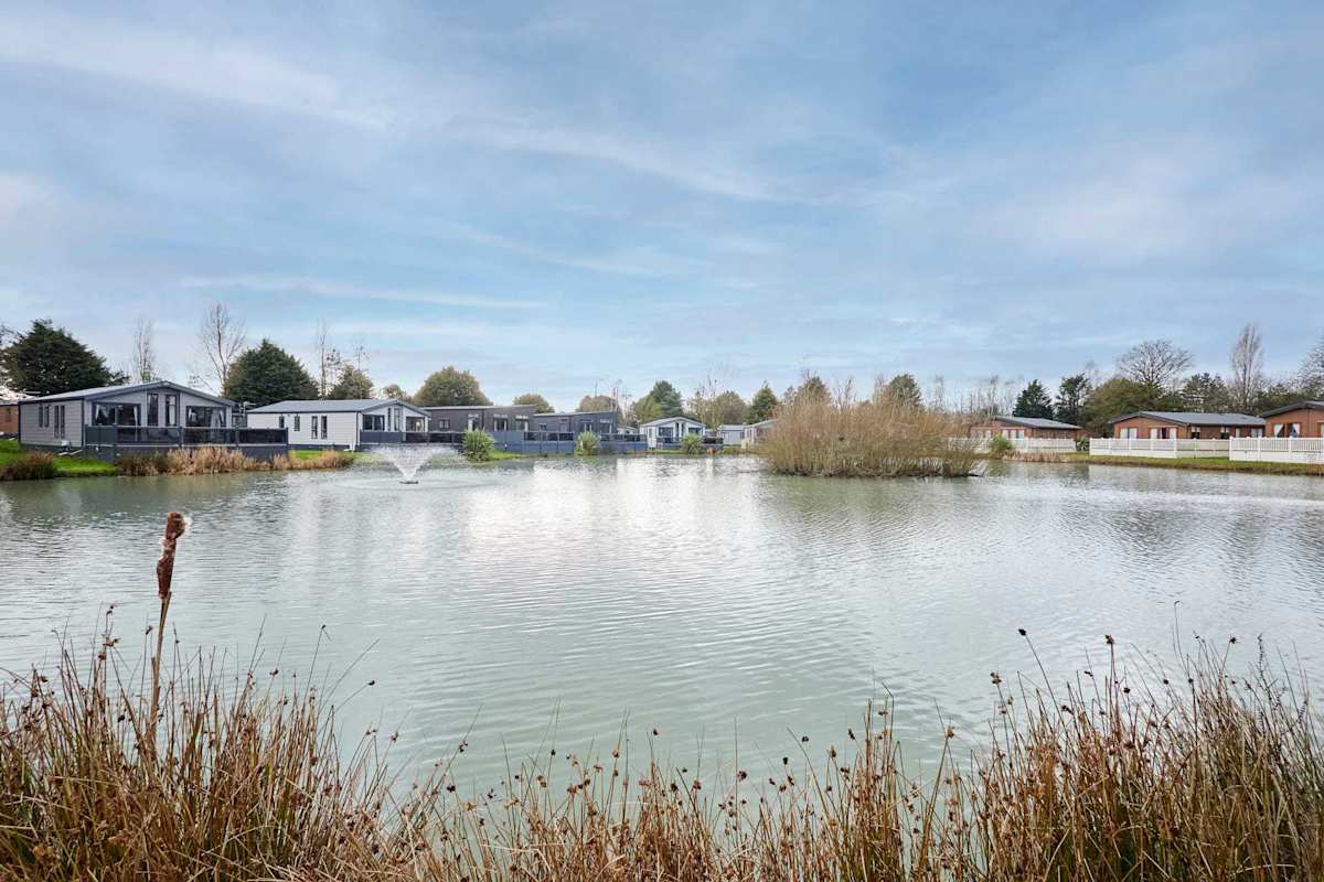 Lakeside Gem Lodge – photo 29