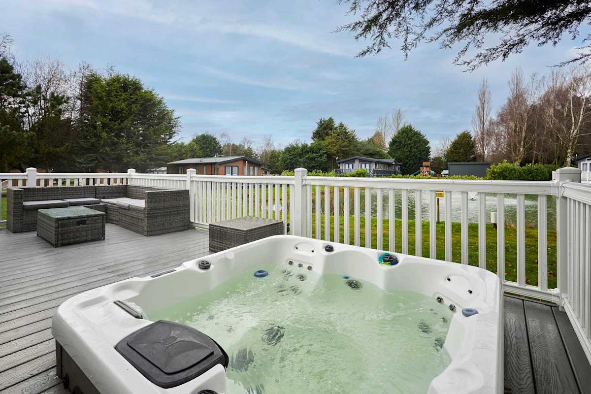 Sutton Lodge – photo 1