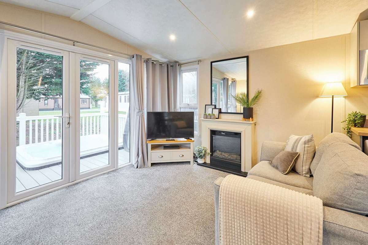 Woodpark Lodge – photo 12