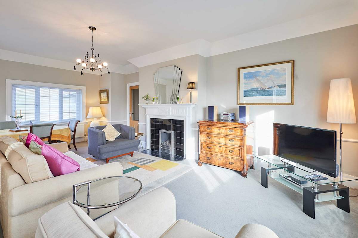 Deepdale Apartment – photo 1