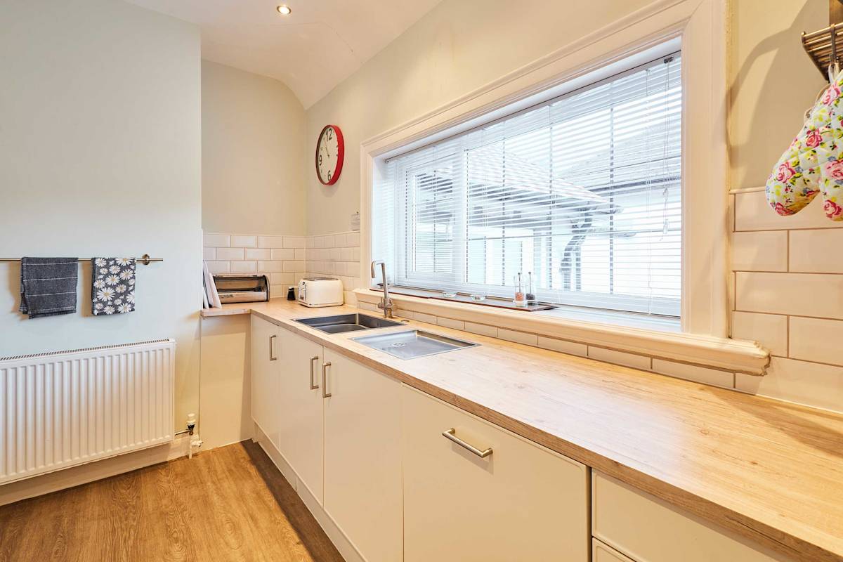 Deepdale Apartment – photo 11