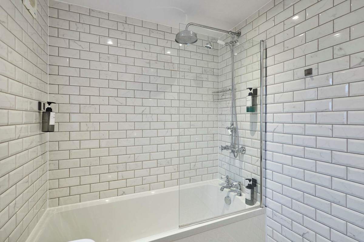 Crescent House – photo 20