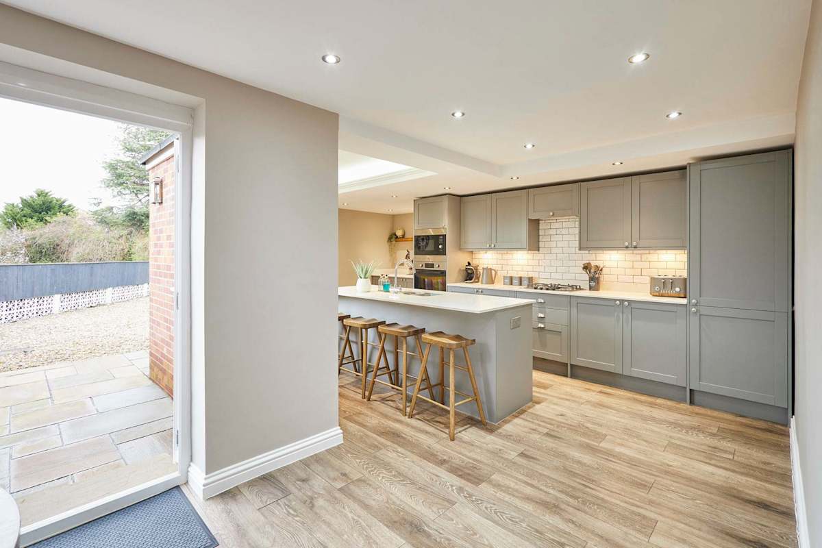 Crescent House – photo 12