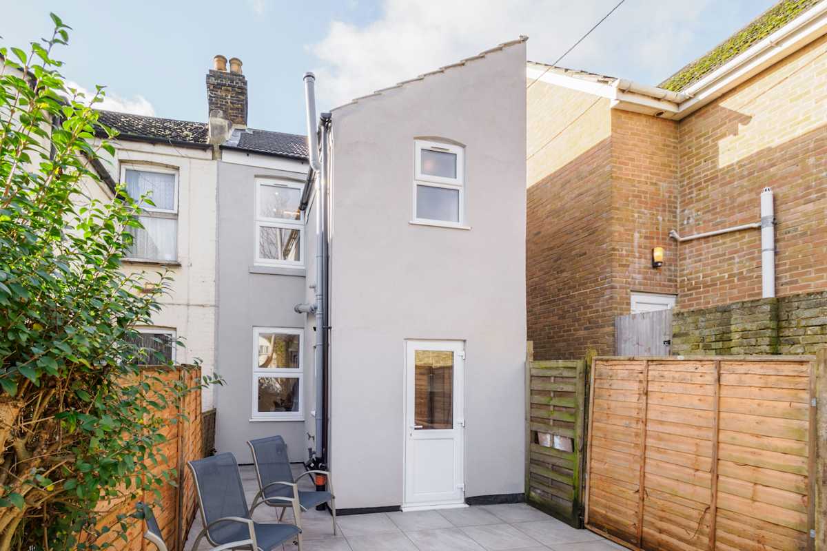 Roach Street – photo 19