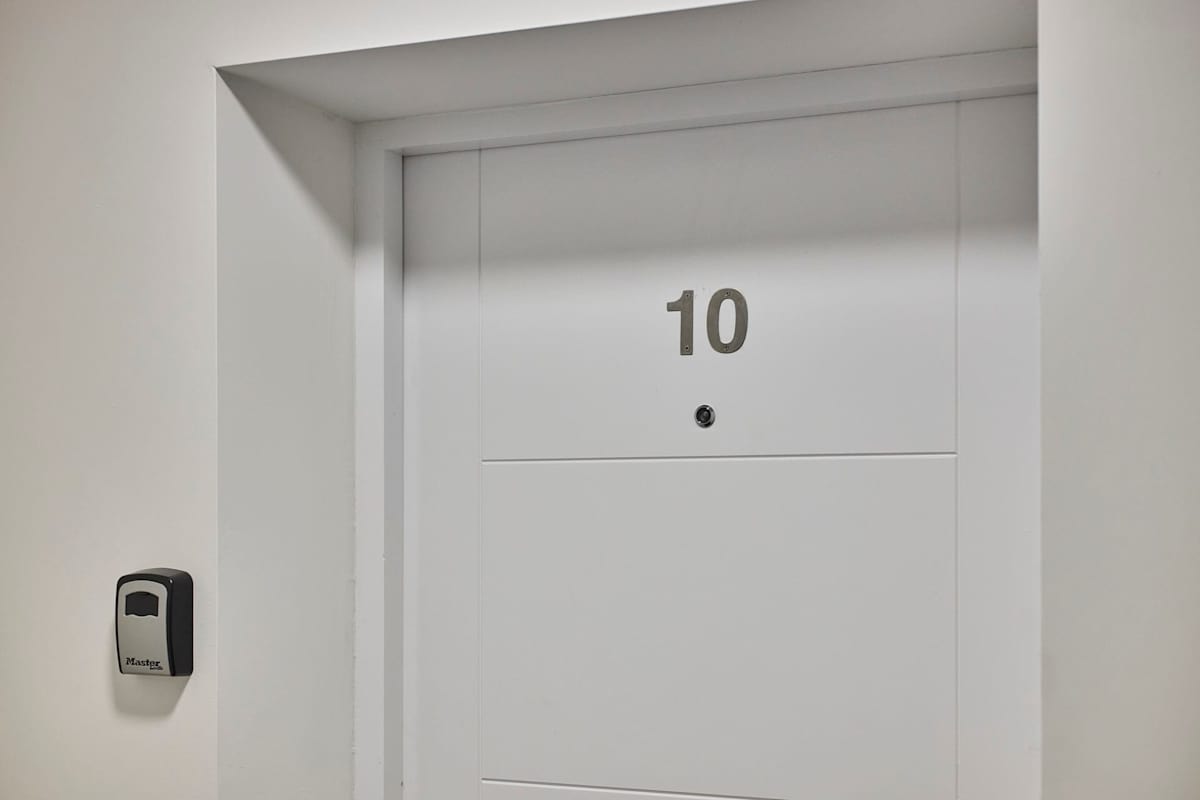 10 Queens Court – photo 26