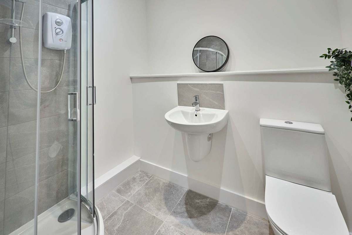 18 Queens Court – photo 15
