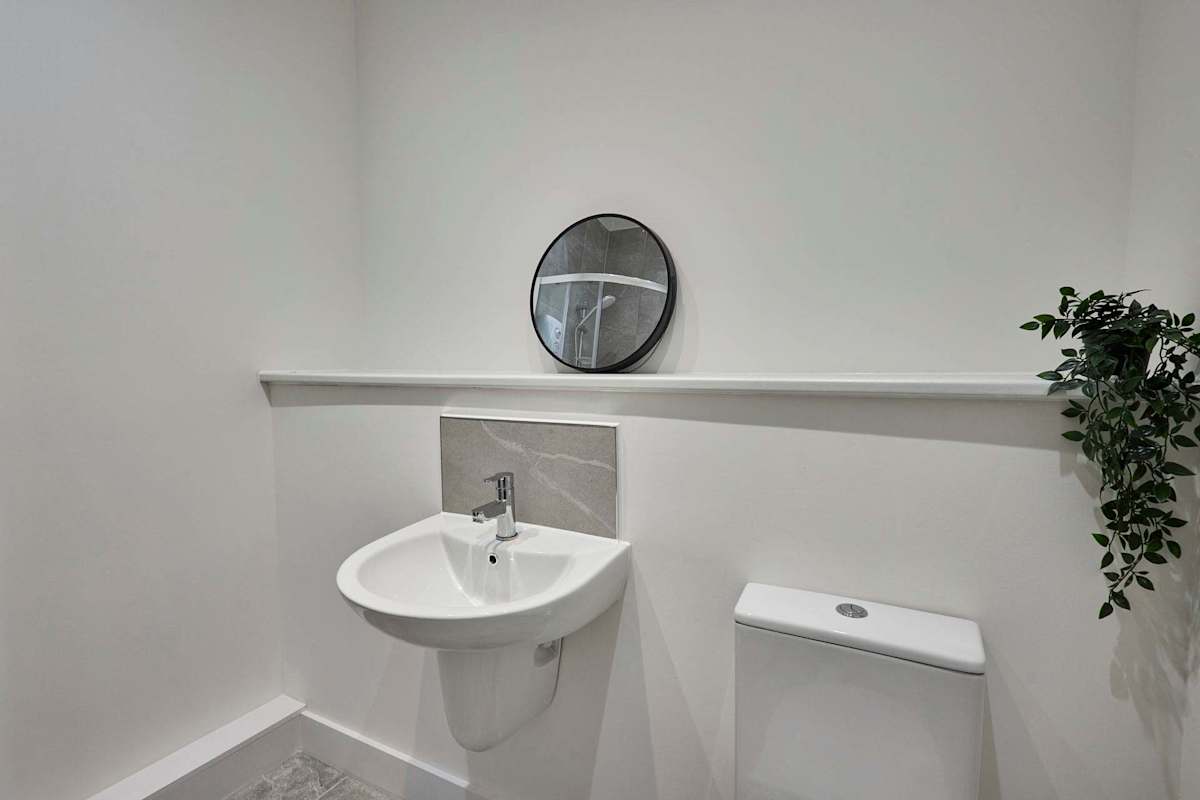 18 Queens Court – photo 17