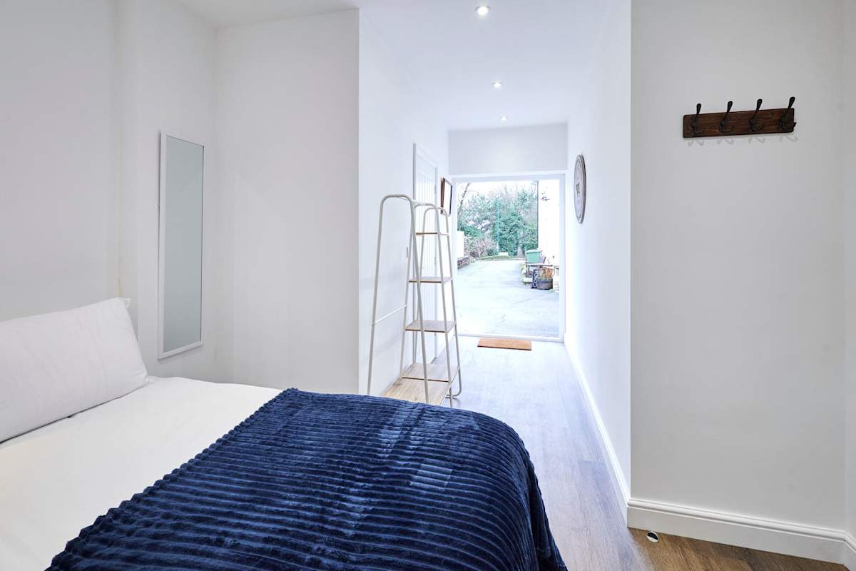 The Coach House Apartment 3 – photo 21