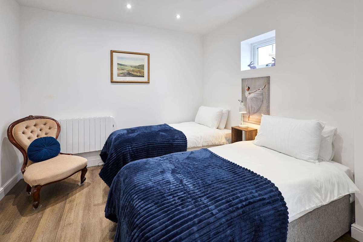 The Coach House Apartment 3 – photo 22