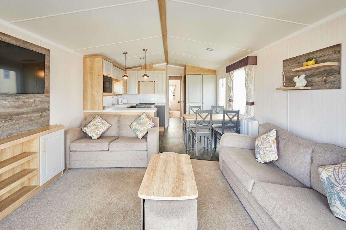 Tommy's Lodge – photo 1