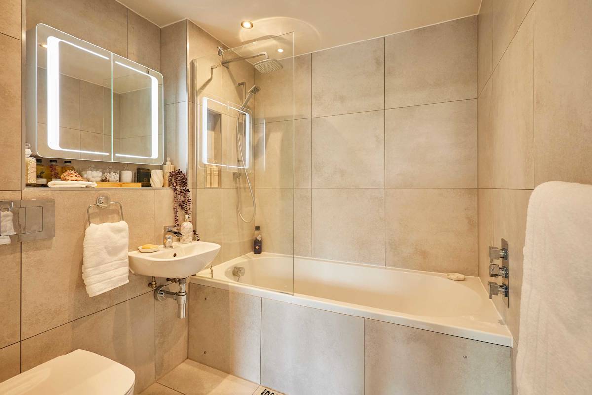 Apartment 8 – photo 18