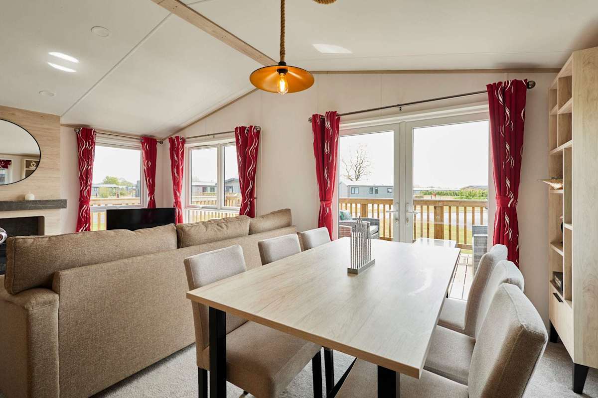 Linden Lodge, Ashdown Retreat – photo 9