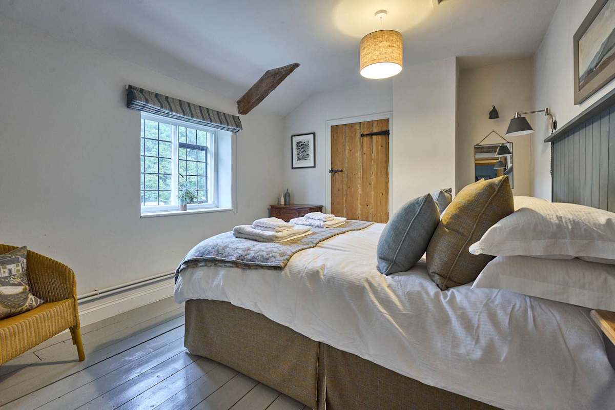 Woodcutters Cottage – photo 22