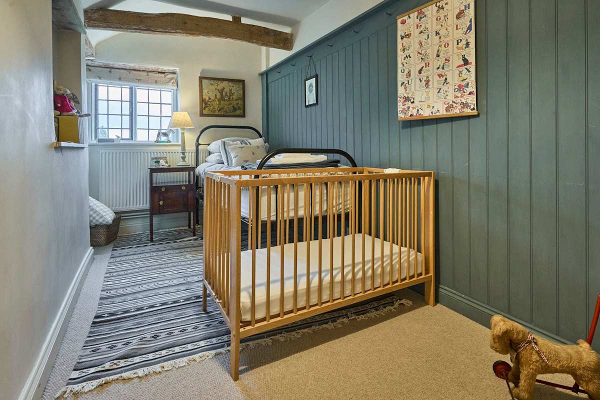 Woodcutters Cottage – photo 27