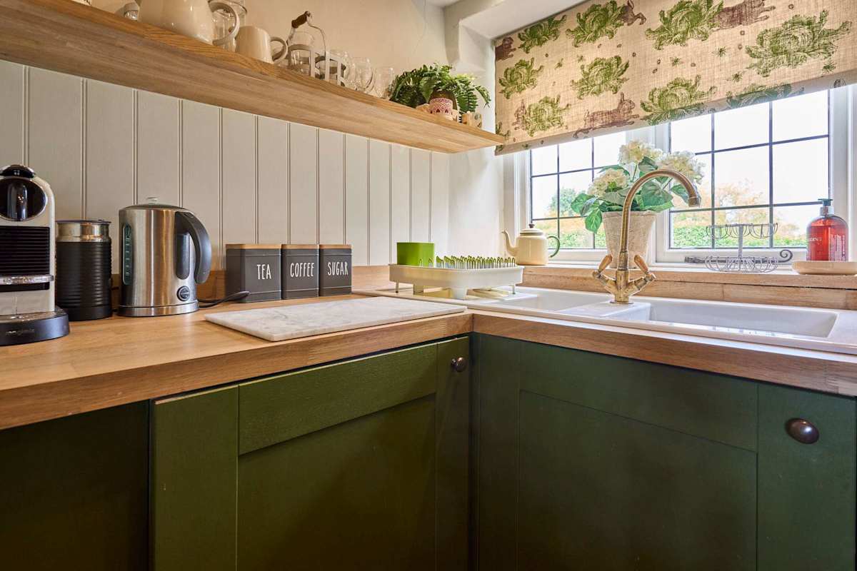 Woodcutters Cottage – photo 9