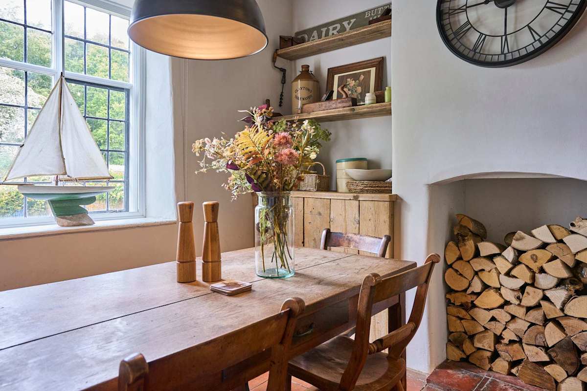 Woodcutters Cottage – photo 13