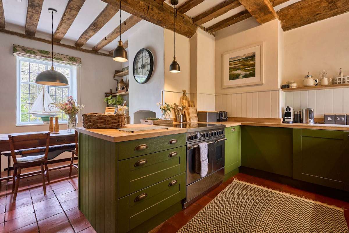 Woodcutters Cottage – photo 7