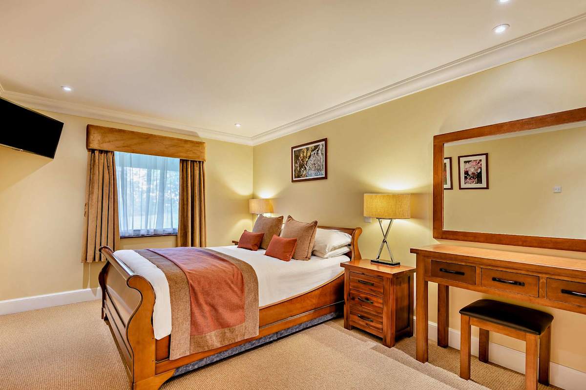 Blackthorne Lodge – photo 3