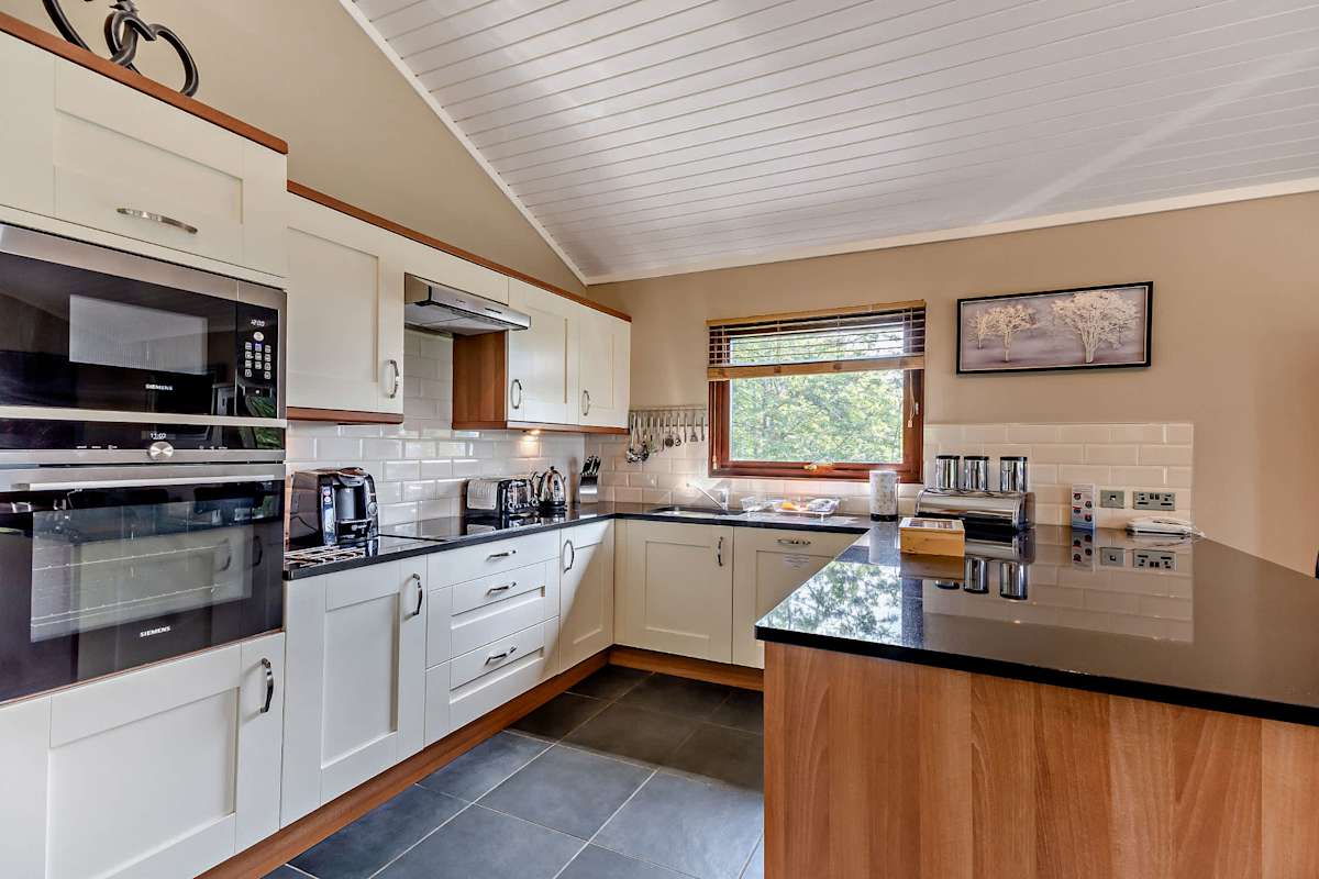 12 Belton Woods – photo 6