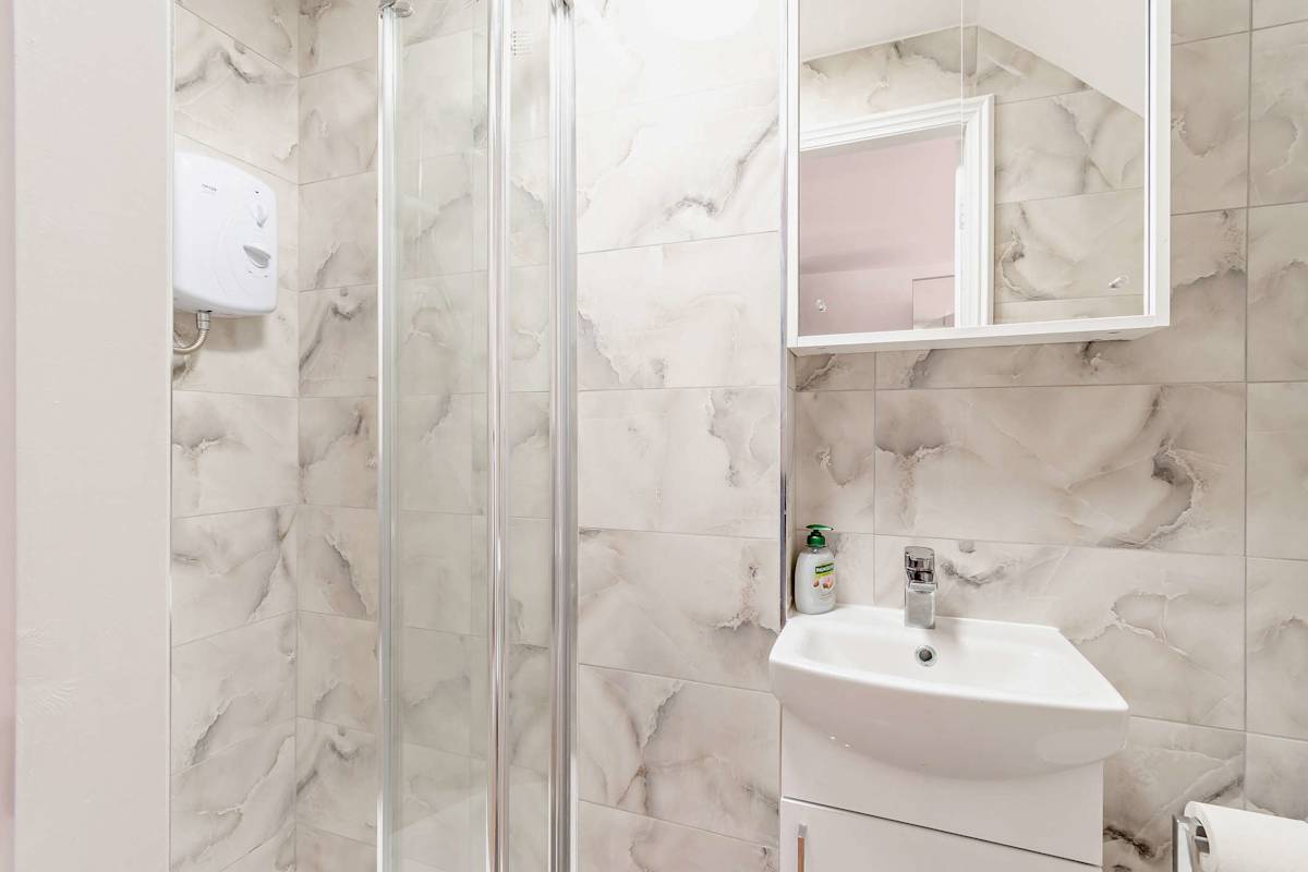 Poplar Apartment – photo 15