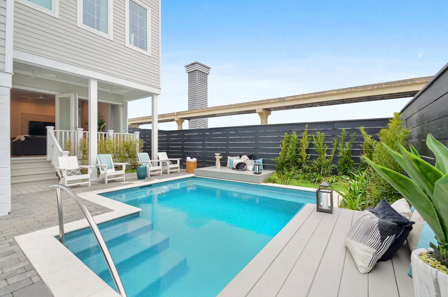 2 Unit Combo, 12BR Near French Quarter photo 1