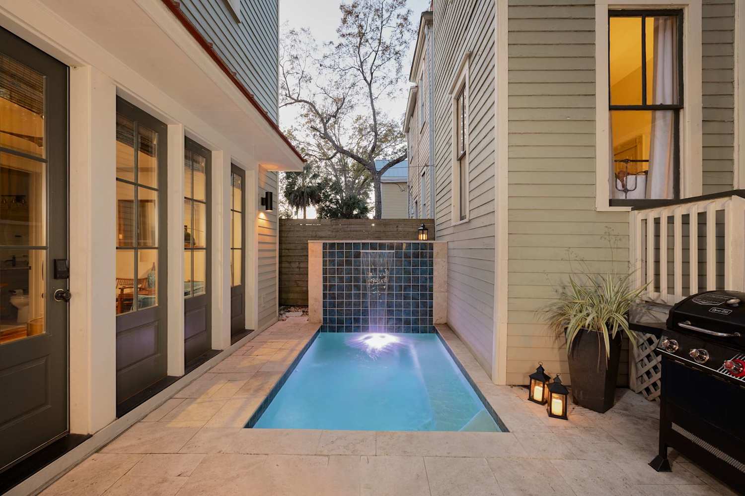 Luxury Victorian Retreat, Heated Pool photo 2