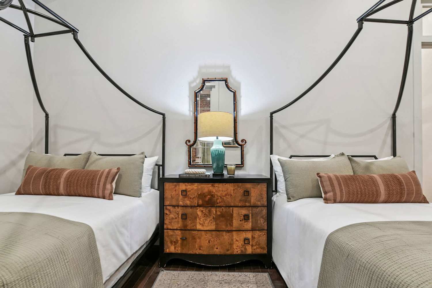 Elegant, Renovated Escape, Close to French Quarter photo 2