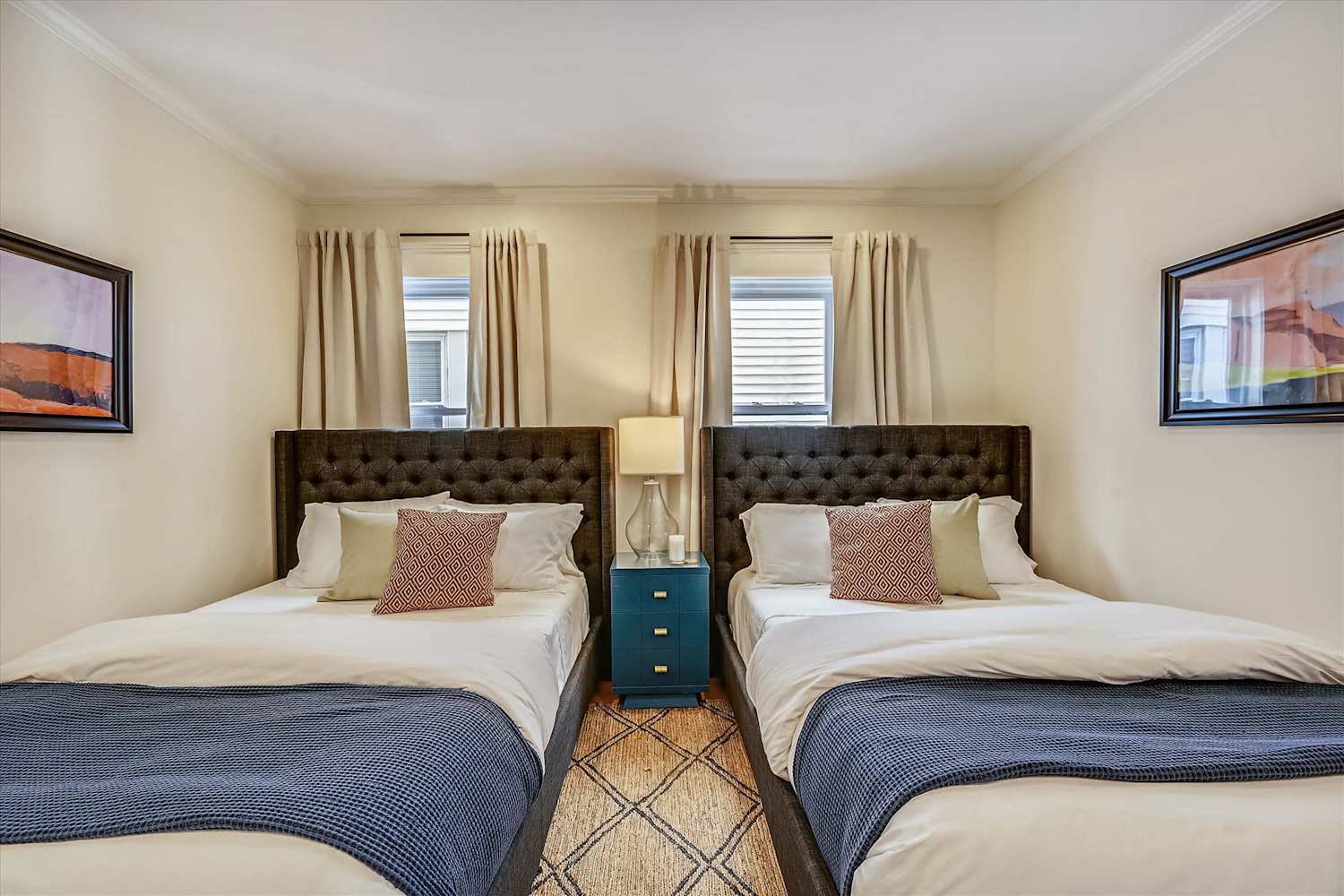 15BR Boston Entire Building | 3 Living Spaces photo 2
