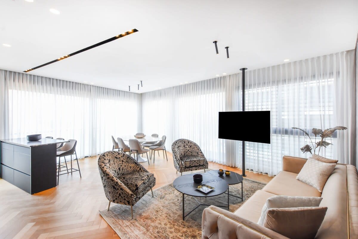 Modern 2BR Apartment in Ben Yehuda by HolyGuest