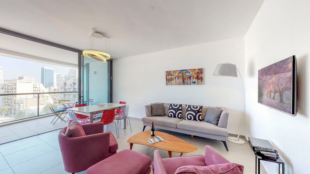 Brigth 3BR in Florentin's Complex by HolyGuest