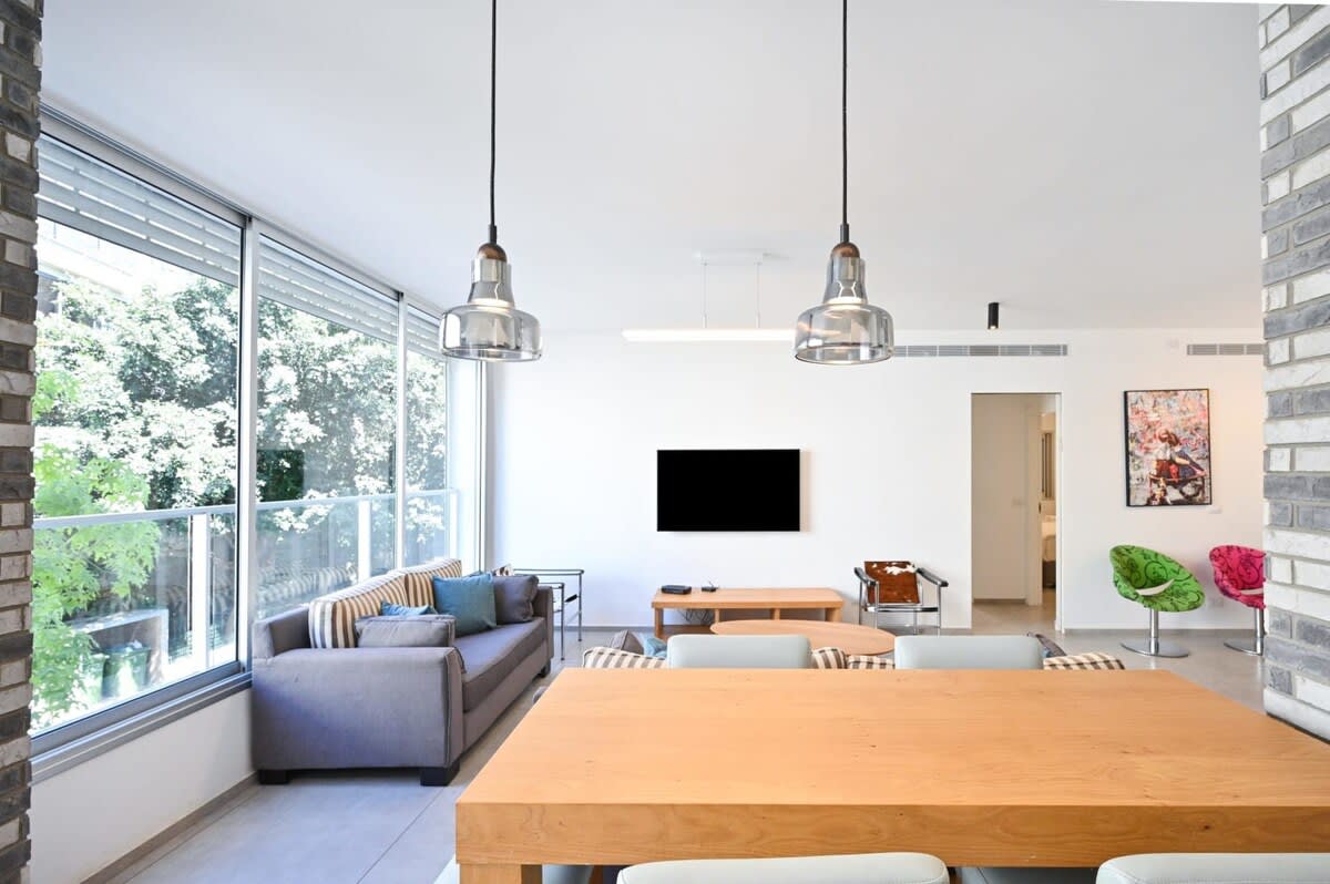 Airy 2BR at Trumpeldor By HolyGuest