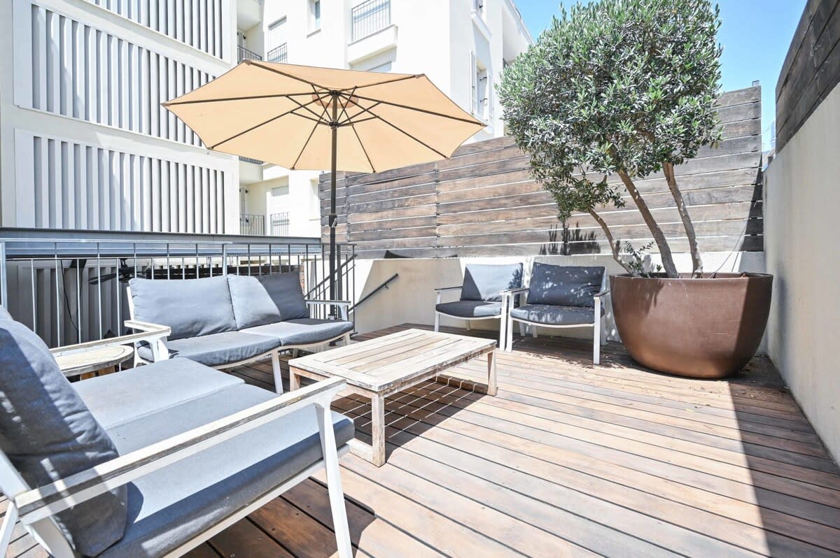 Heaven Garden 3BR in Neve Tsedek by HolyGuest