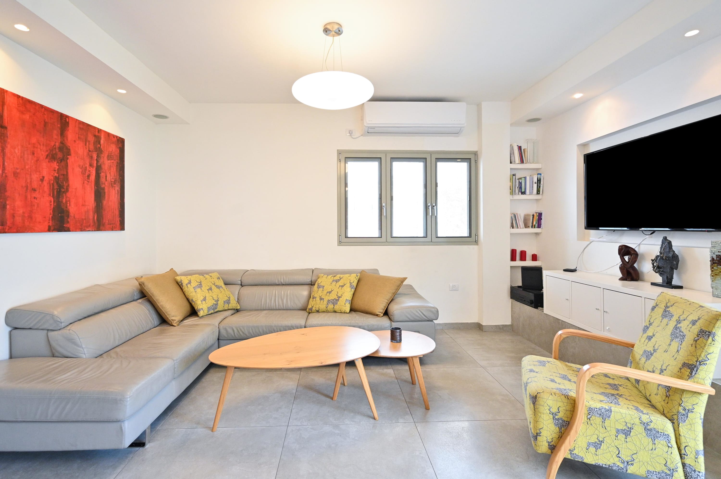 Mendele 3BR by HolyGuest 3