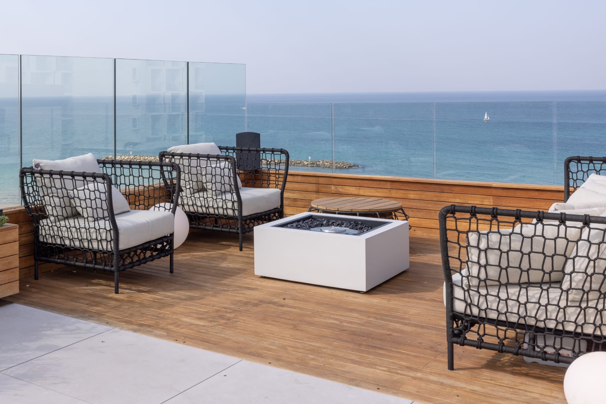 The Gordon Sky Penthouse w Pool by HolyGuest 4