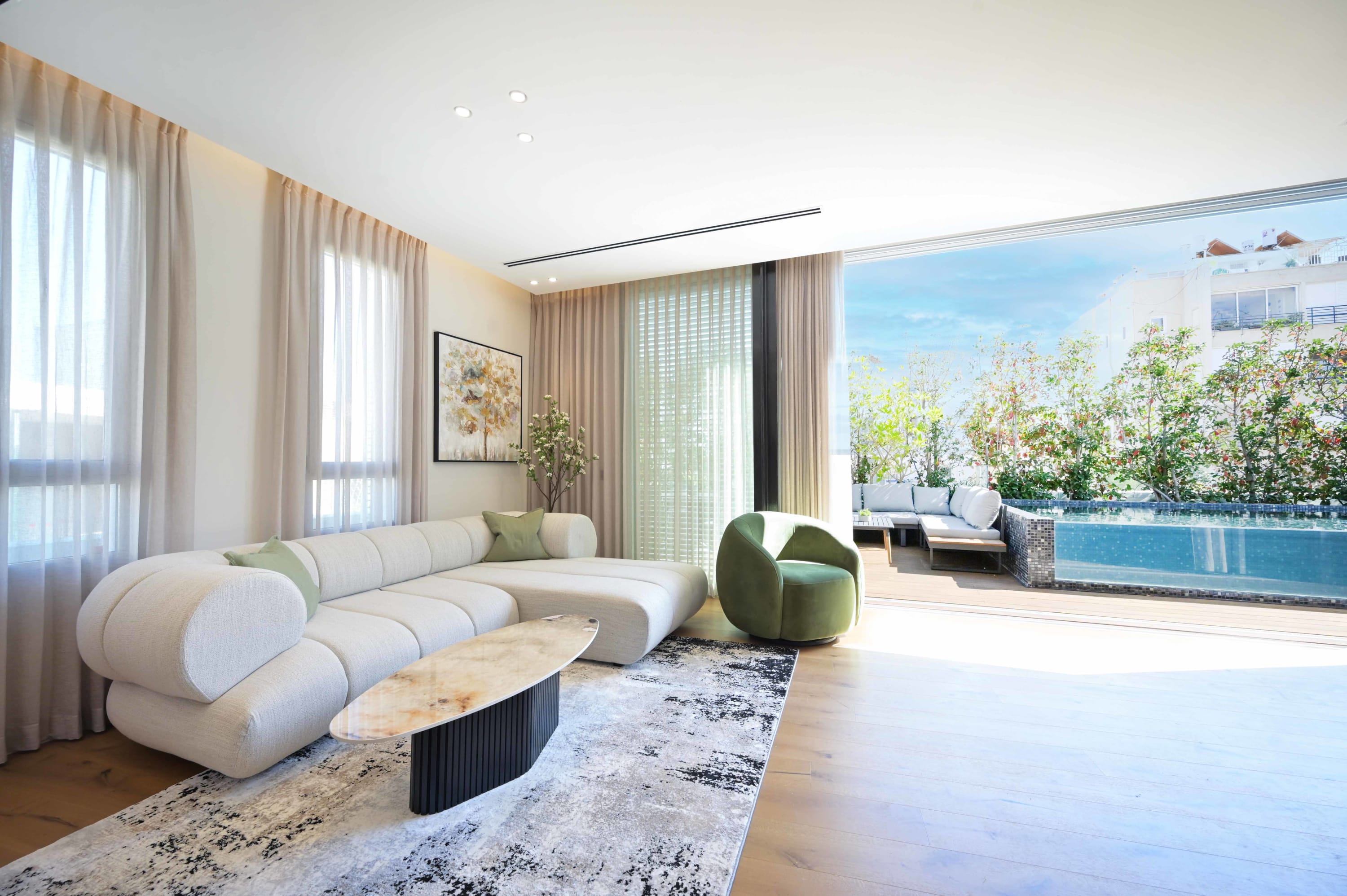Luxury Modern 3BR Penthouse W/Pool by HolyGuest