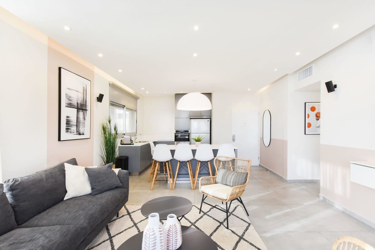 Modern 3-BR near Beach Club by HolyGuest 5