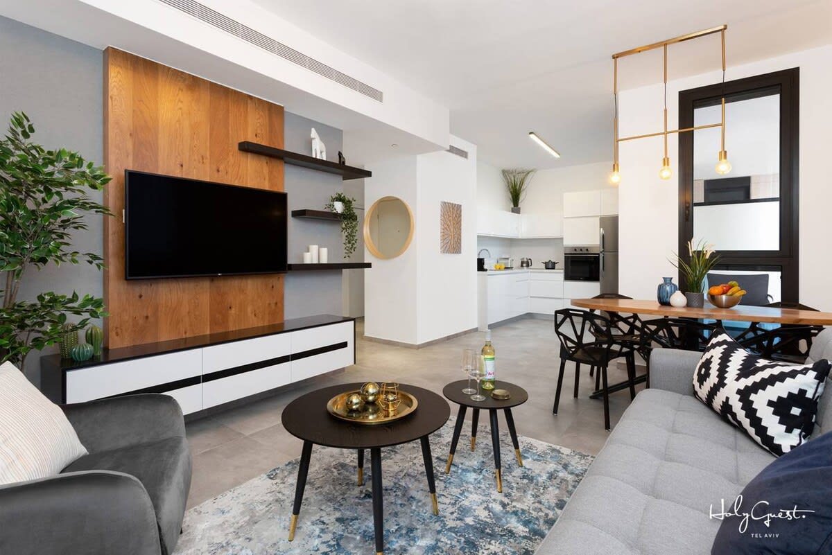 Modern 2 BR near Shouk Hacarmel by HolyGuest 2