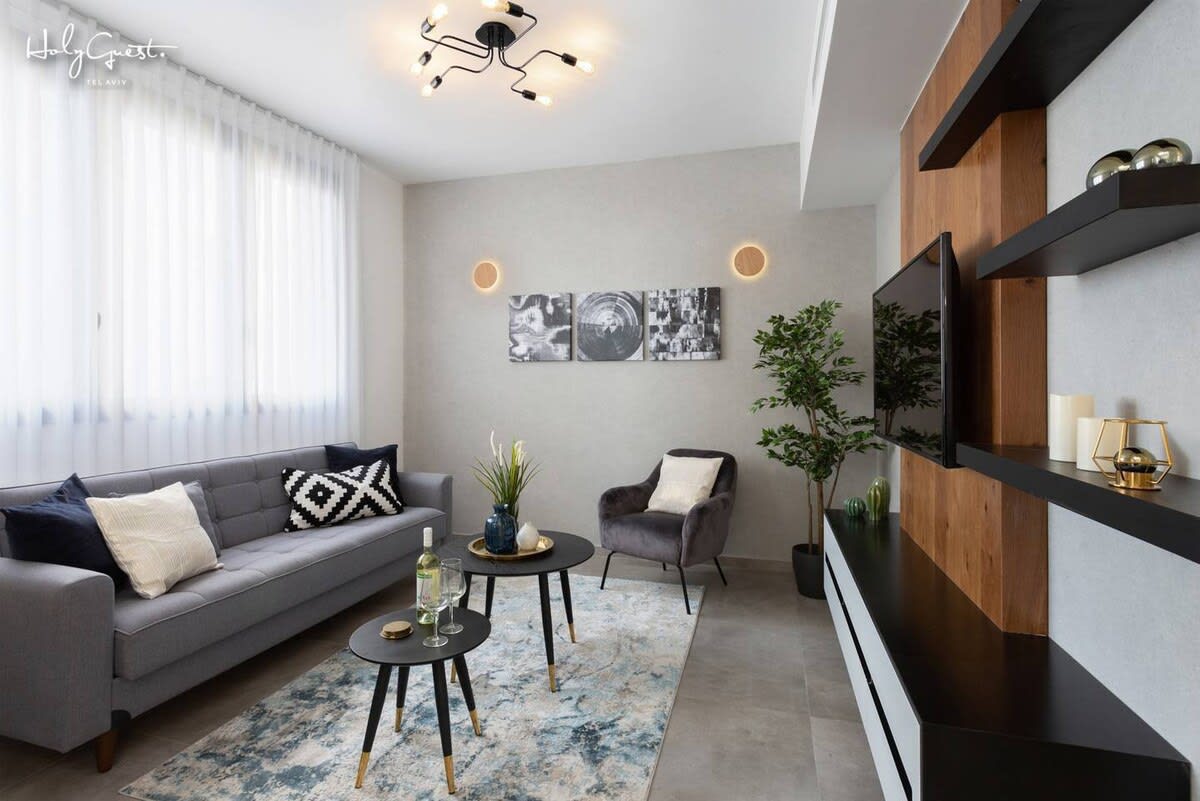Modern 2 BR near Shouk Hacarmel by HolyGuest 3