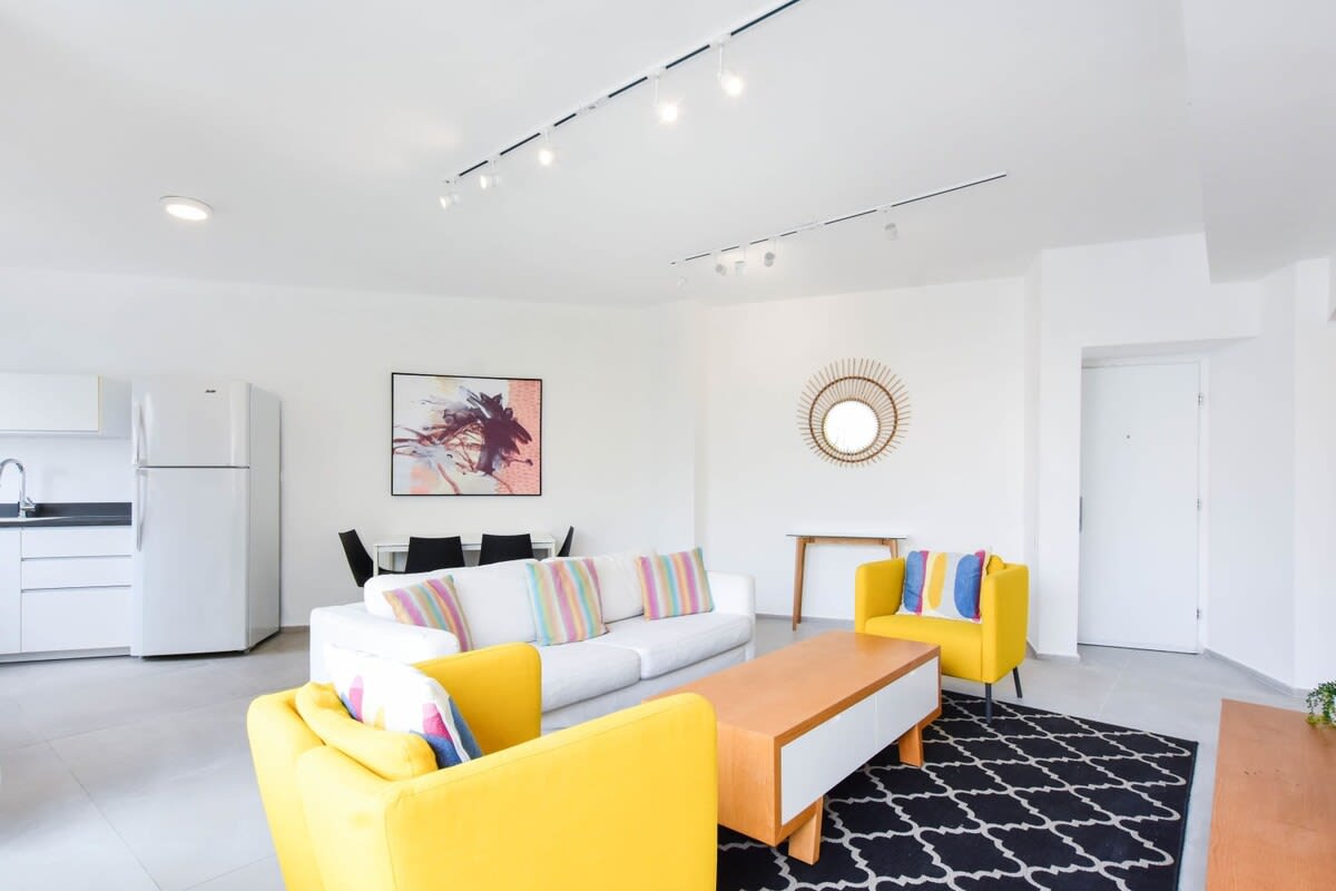Colorful 2BR with Balcony near Tel Aviv Port by HolyGuest 5