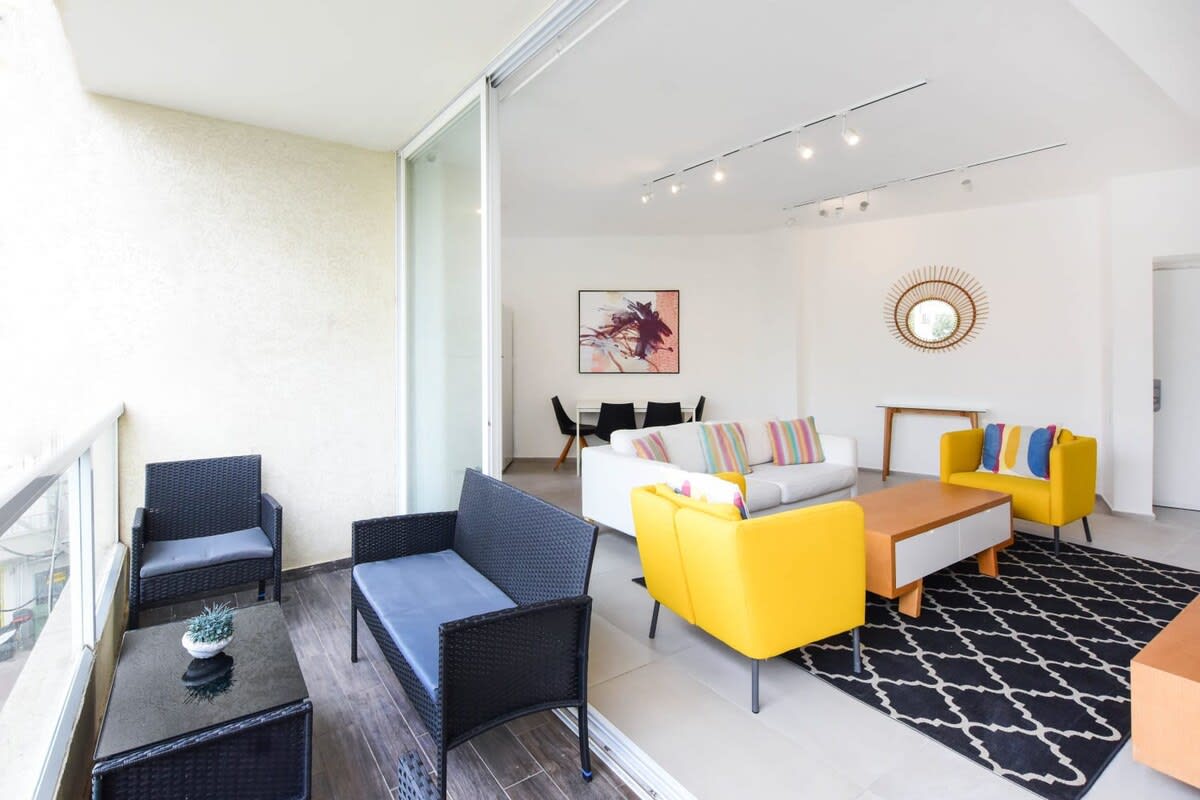Colorful 2BR with Balcony near Tel Aviv Port by HolyGuest 4
