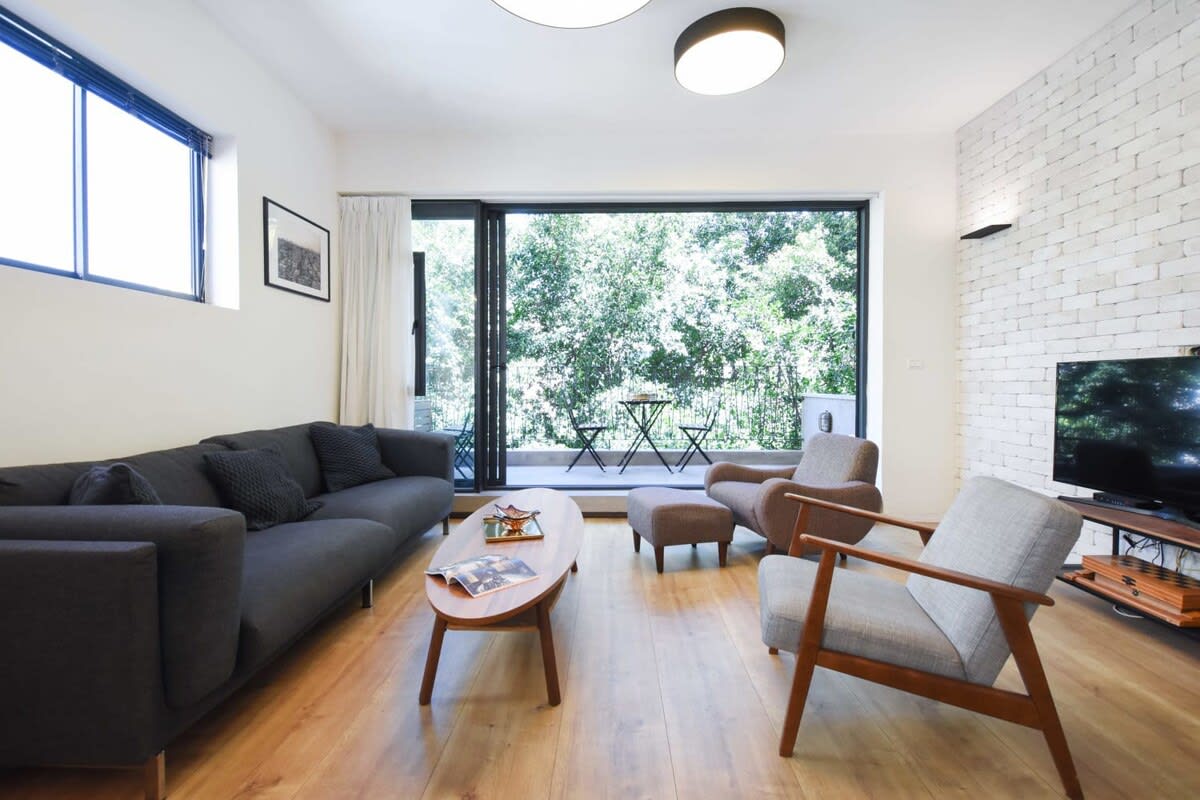 Central 2BR with Balcony in Dizengoff by HolyGuest 3