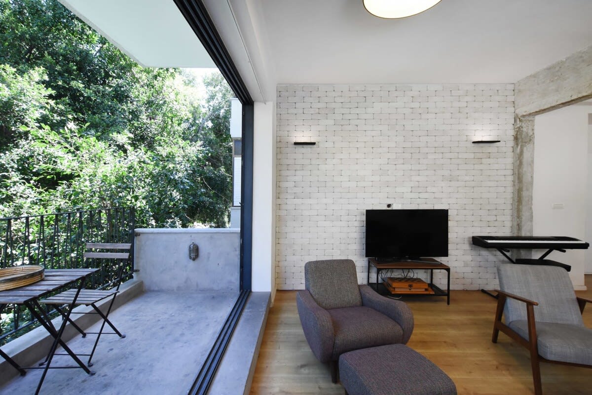 Central 2BR with Balcony in Dizengoff by HolyGuest 4